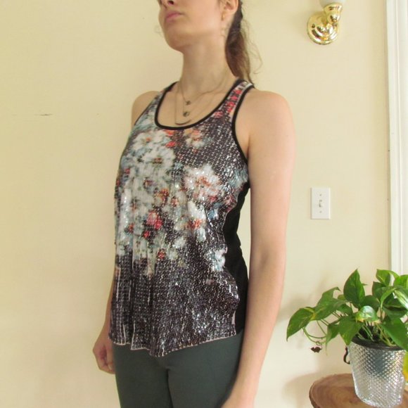 Baroque Floral Mosaic Top - Picture 2 of 3